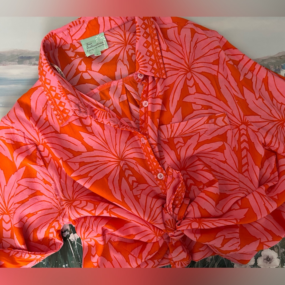 True Destinations Tropical Longsleeve Blouse Button Down Boho Trendy Maximalist